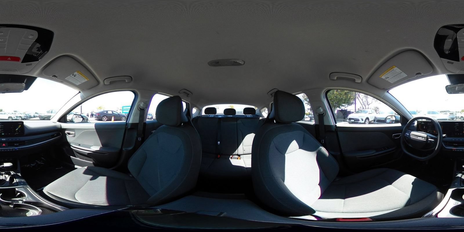Used 2025 Kia K4 FWD image 43