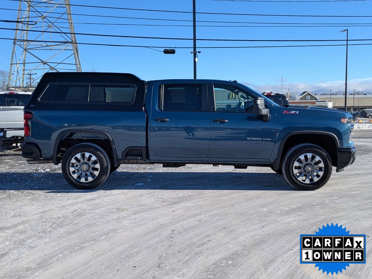 Used 2024 Chevrolet Silverado 2500 Custom w/ Custom Value Package image 3