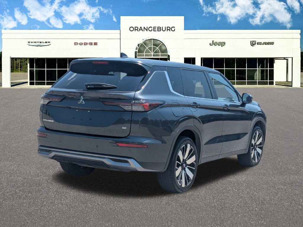 Used 2025 Mitsubishi Outlander SE FWD image 8