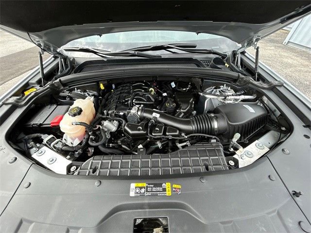 Used 2024 Jeep Grand Cherokee Altitude AWD/4WD image 17