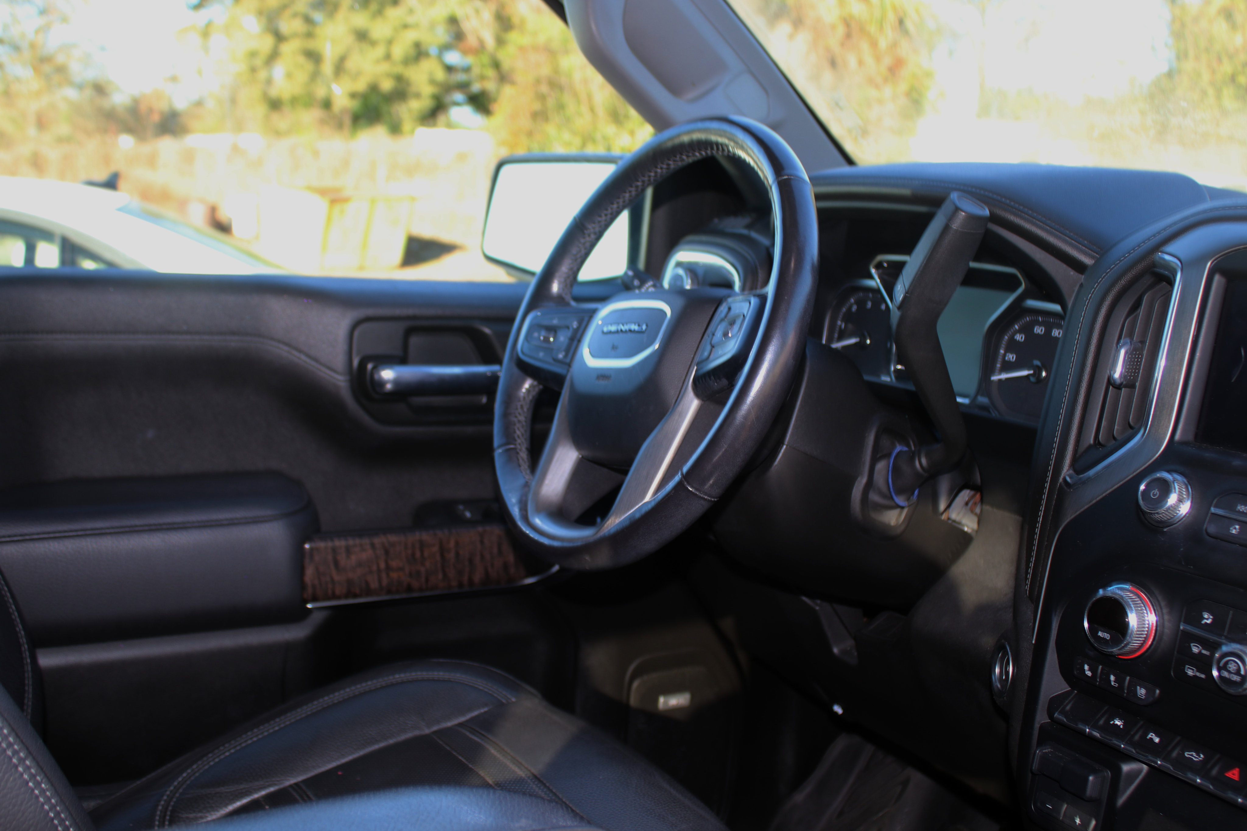 Used 2022 GMC Sierra 1500 Denali w/ Denali Reserve Package image 28