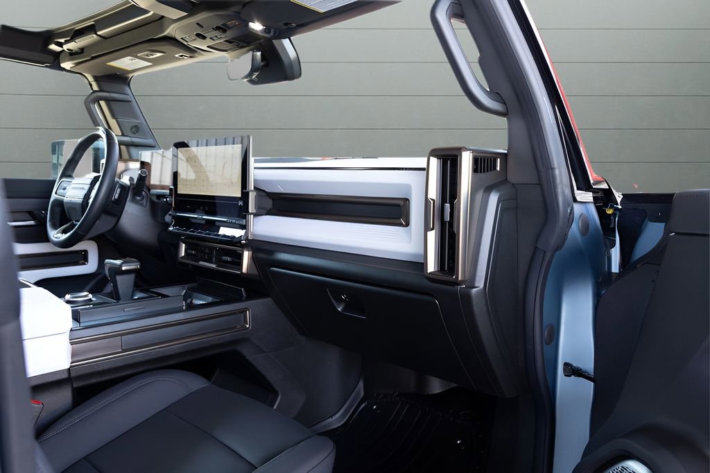 Used 2024 GMC Hummer EV 3X w/ Omega Edition AWD/4WD image 94