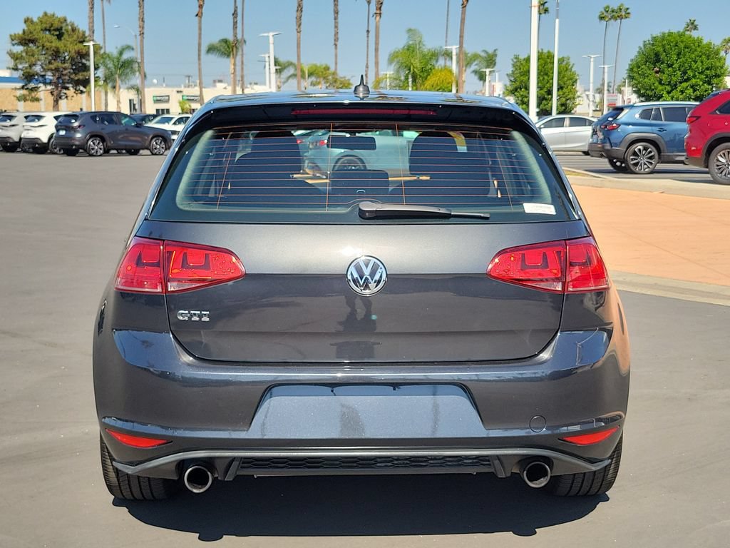 Used 2015 Volkswagen Golf 4-Door FWD image 24