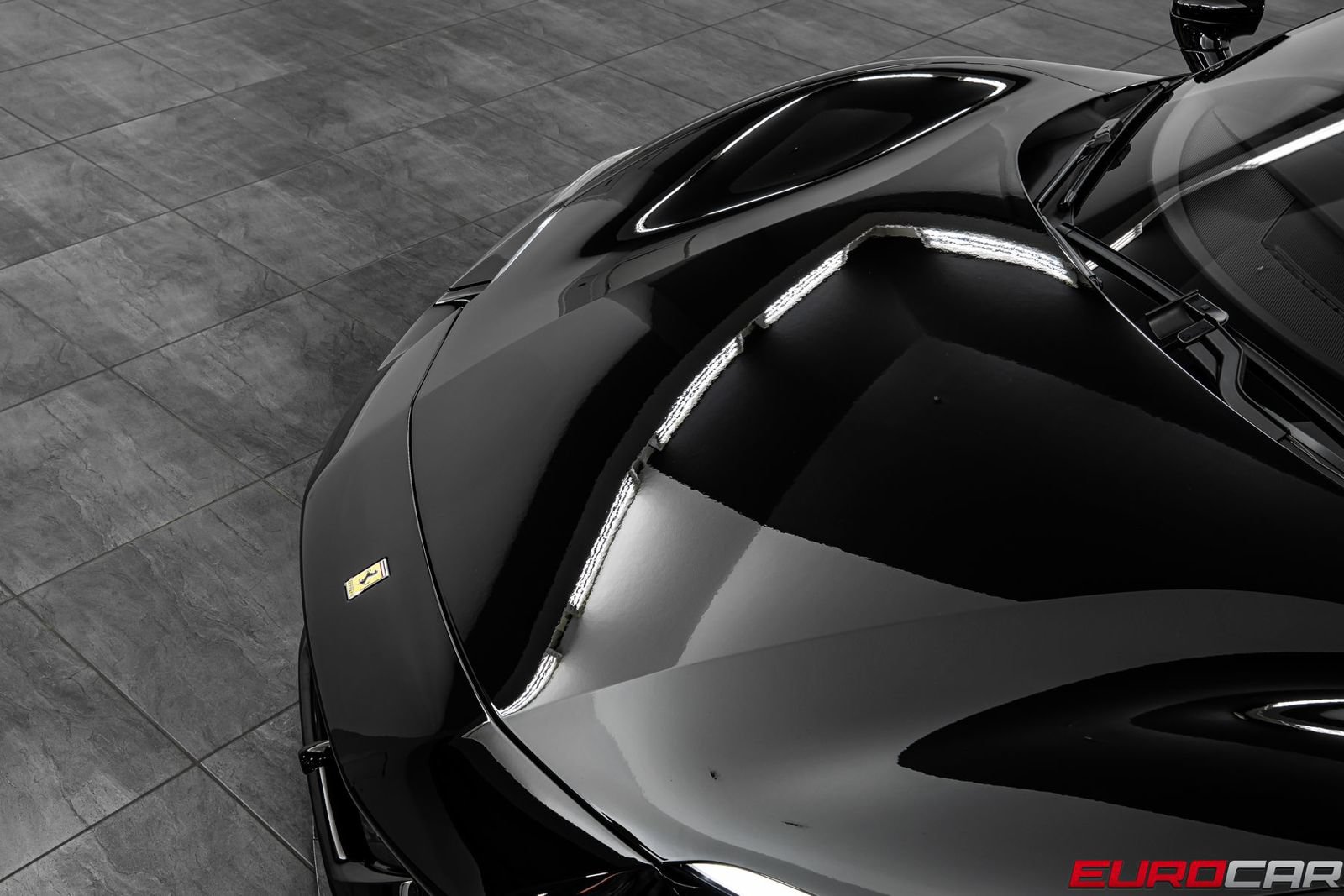 Used 2025 Ferrari 296 GTS RWD image 11