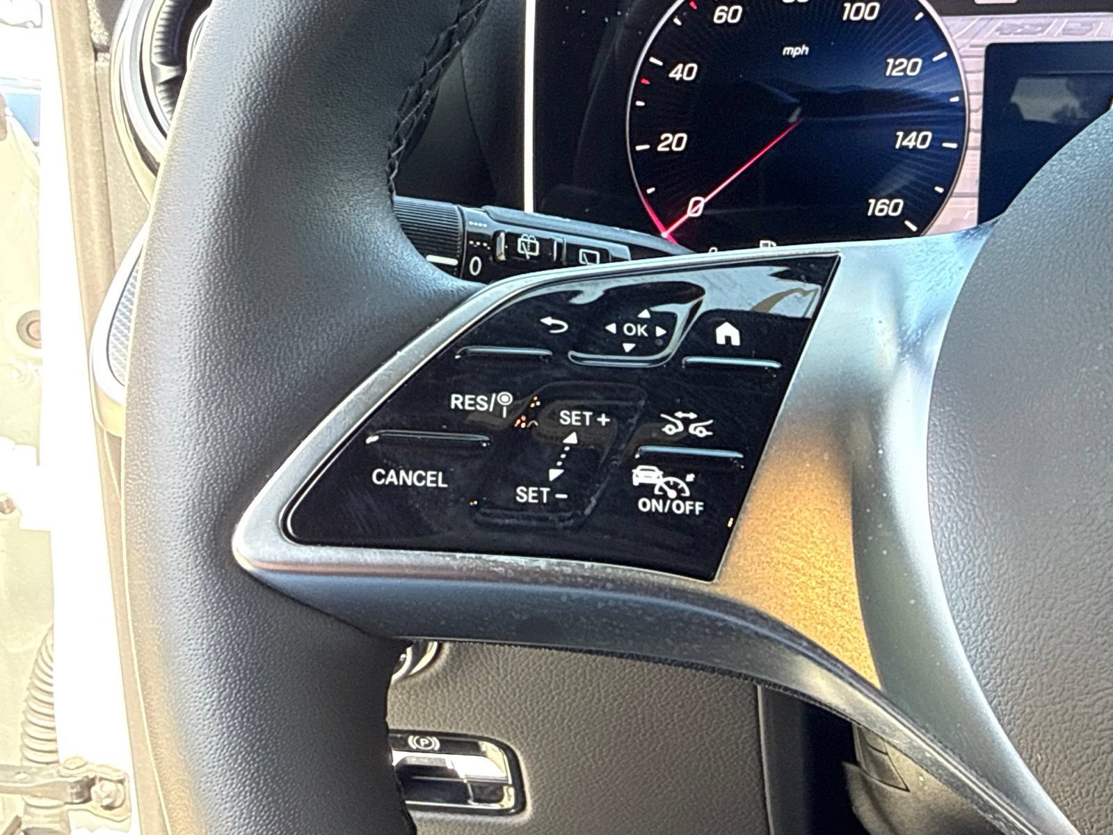Used 2026 Mercedes-Benz GLC 300 image 31