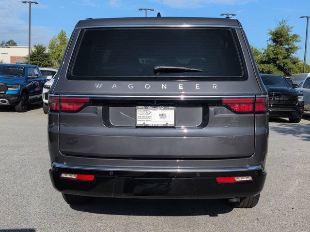 Used 2025 Jeep Wagoneer 4WD w/ Premium Group I image 5