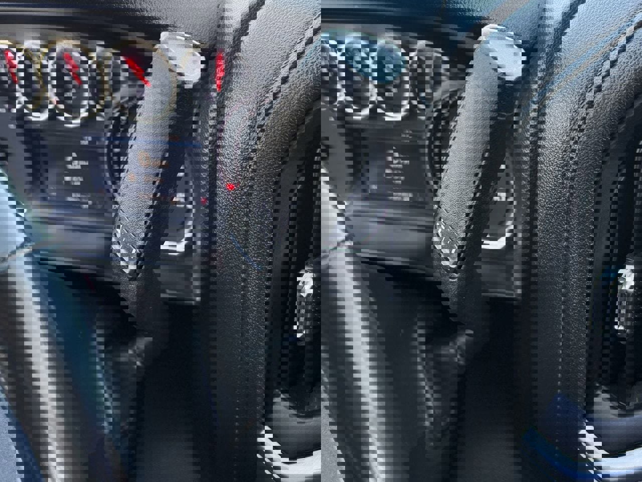 Used 2023 Chevrolet Silverado 2500 LT w/ Convenience Package image 17