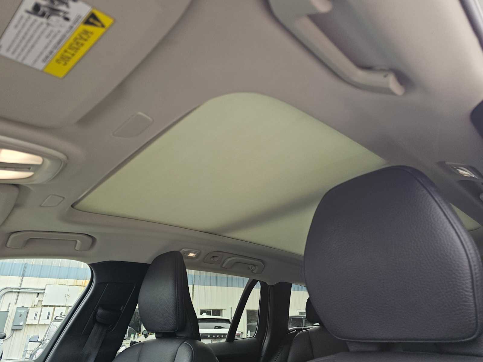 Certified 2025 Volvo V60 B5 Cross Country Plus image 25