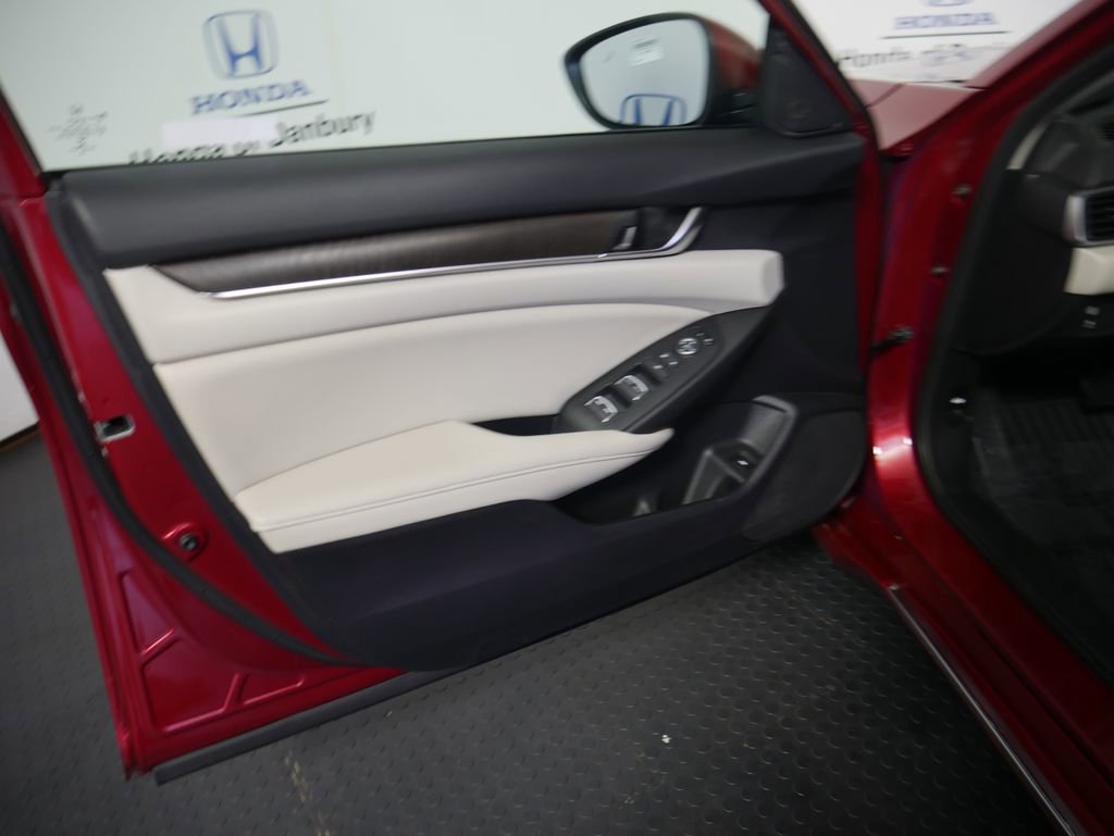 Certified 2020 Honda Accord EX image 12