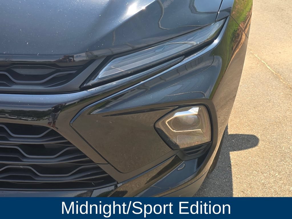 Used 2024 Chevrolet Blazer LT w/ Midnight/Sport Edition FWD image 6