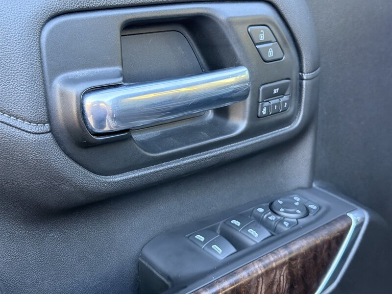 Used 2020 GMC Sierra 2500 Denali AWD/4WD image 25
