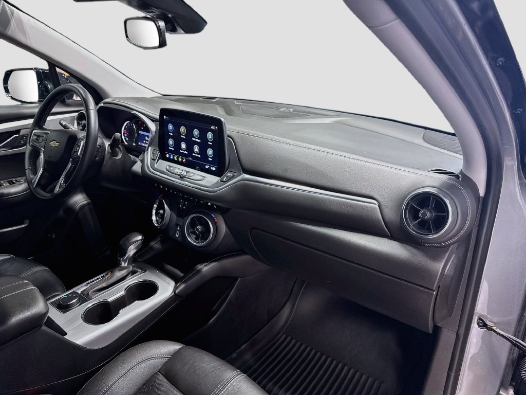 Used 2023 Chevrolet Blazer LT w/ Midnight/Sport Edition FWD image 26