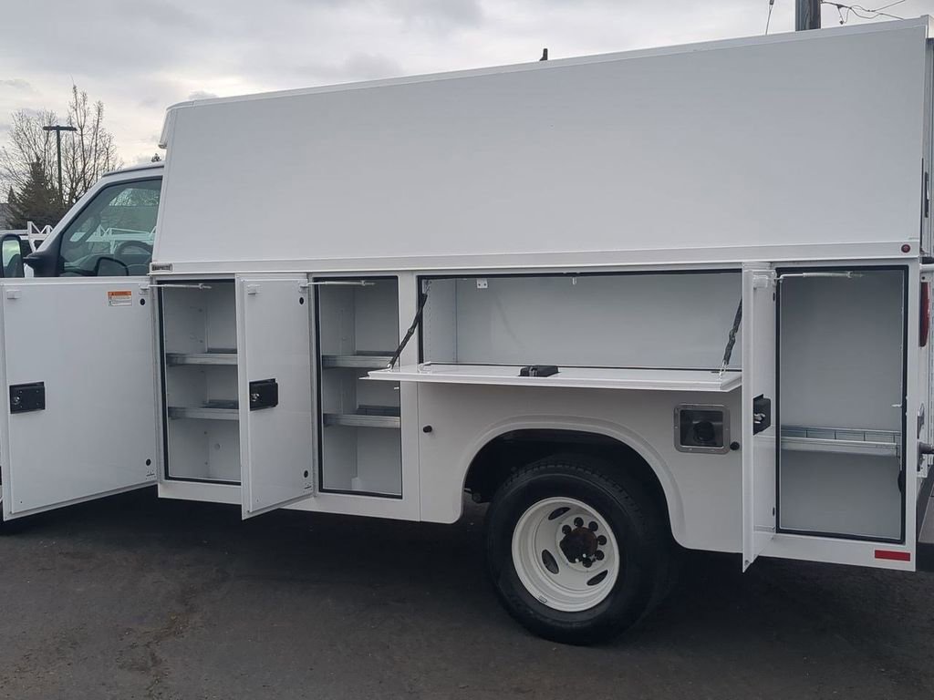 New 2024 Ford E-350 and Econoline 350 Super Duty w/ Power Windows & Locks Group RWD image 29