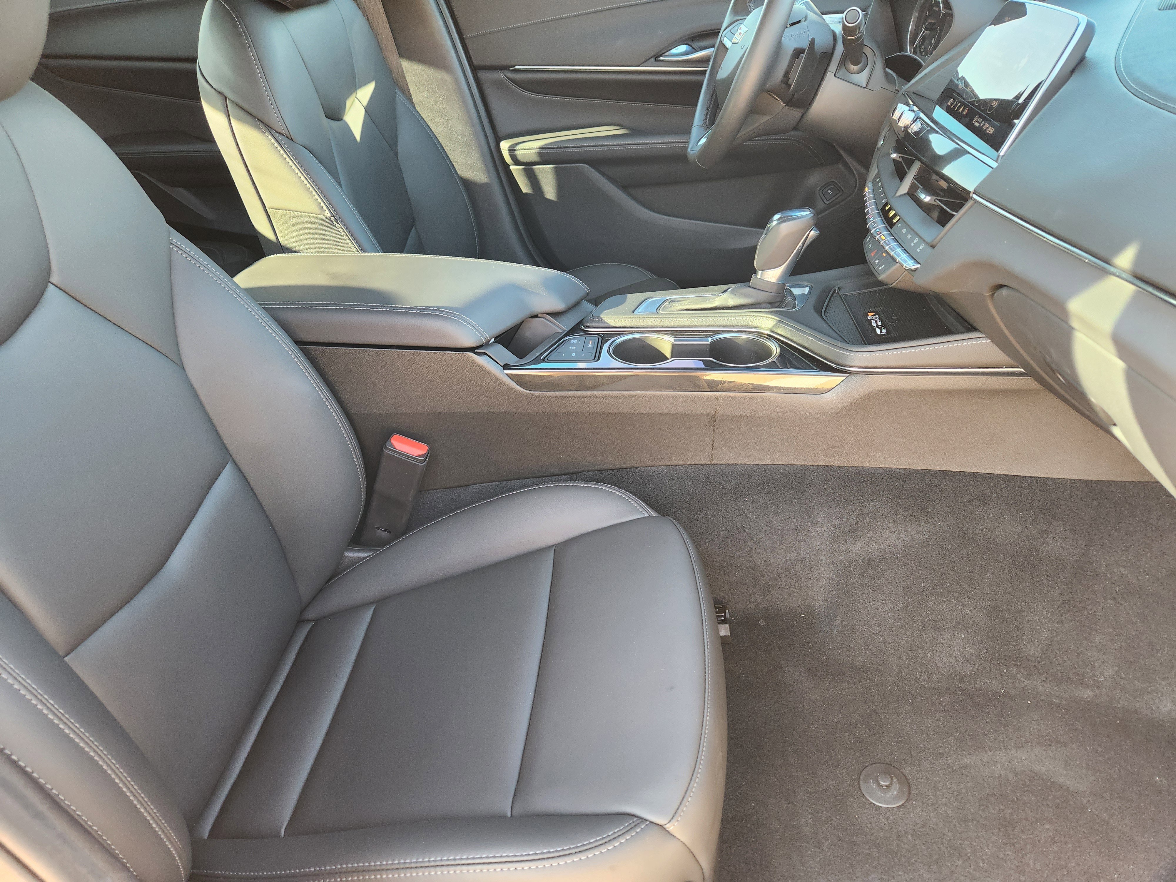 Used 2024 Cadillac CT4 Luxury w/ Sun And Sound Package image 15