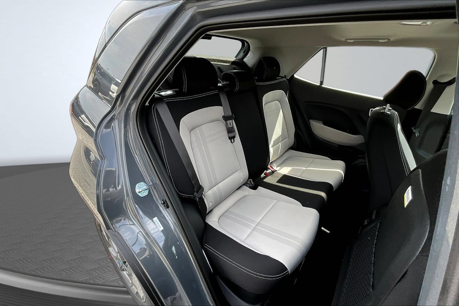New 2026 Hyundai Venue SEL FWD image 12