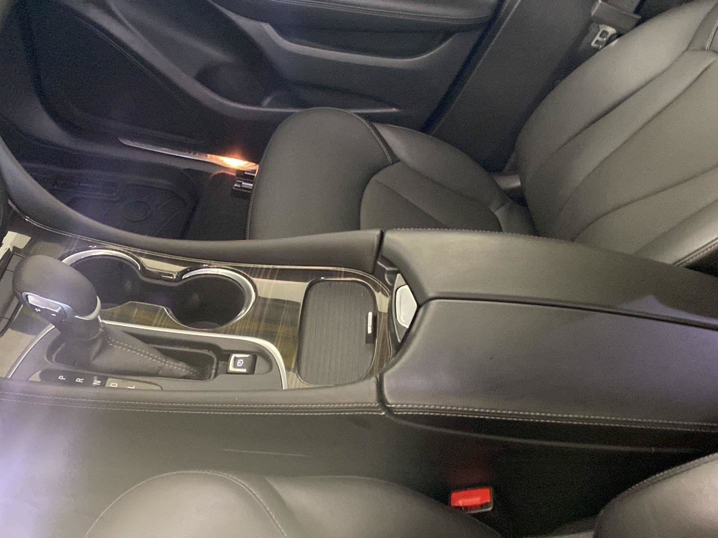 Used 2019 Buick Envision Essence AWD/4WD image 17
