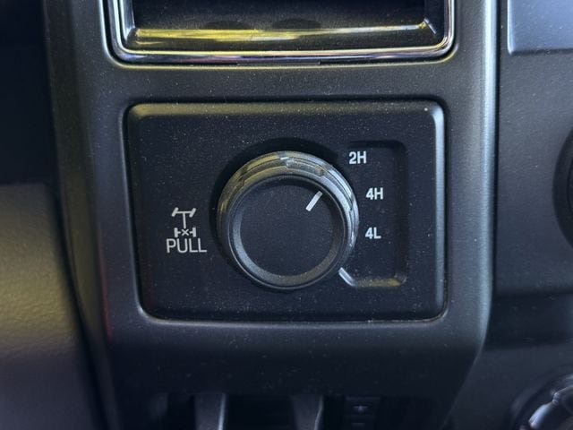 Used 2022 Ford F250 XLT w/ XLT Premium Package AWD/4WD image 14
