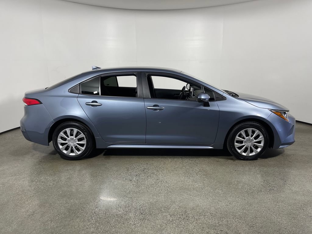 Certified 2020 Toyota Corolla LE FWD image 2