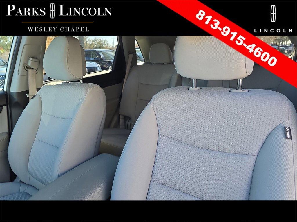 Used 2011 Kia Sorento LX w/ Convenience Pkg image 19