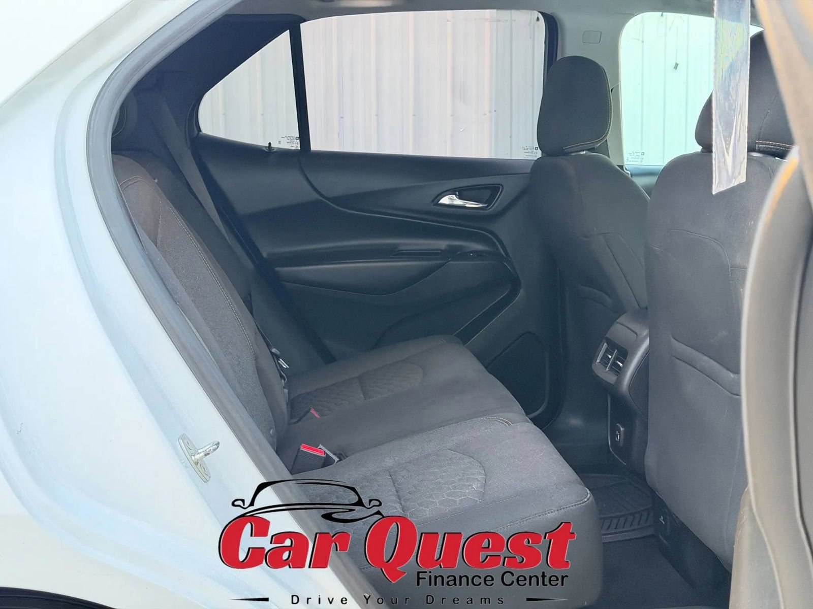 Used 2019 Chevrolet Equinox LT FWD image 16