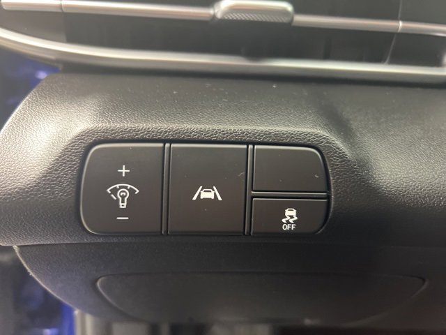 Used 2023 Hyundai Elantra SEL image 15