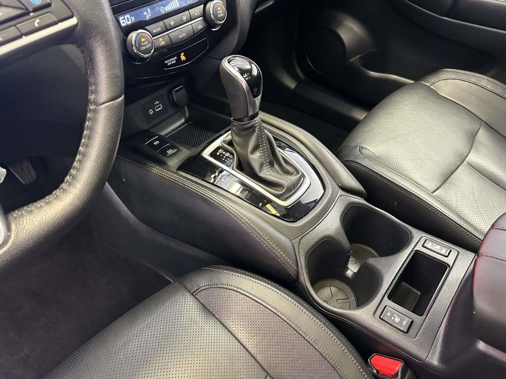 Used 2019 Nissan Rogue SL w/ Premium Package AWD/4WD image 22