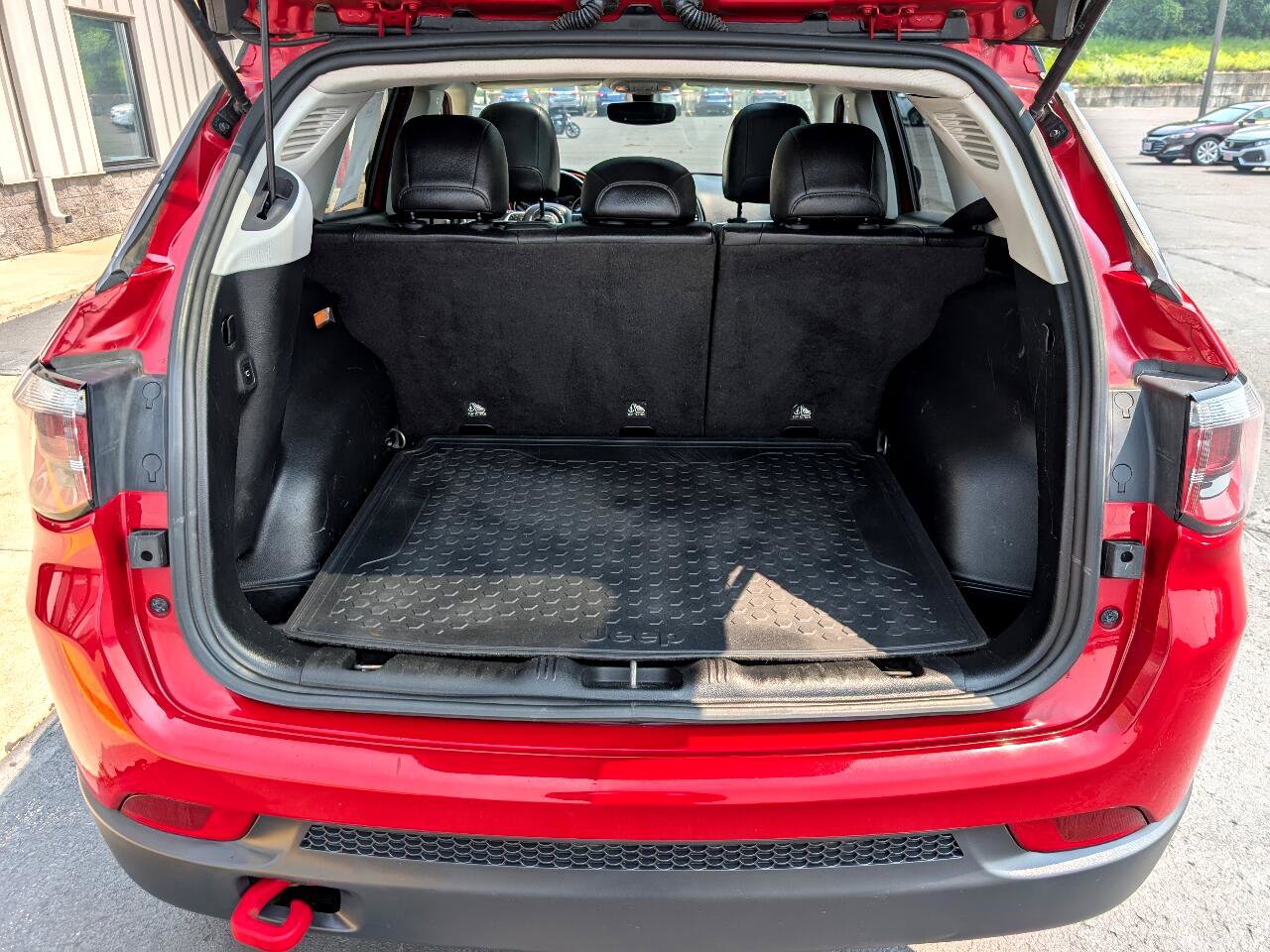 Used 2018 Jeep Compass Trailhawk w/ Leather Interior Group image 13