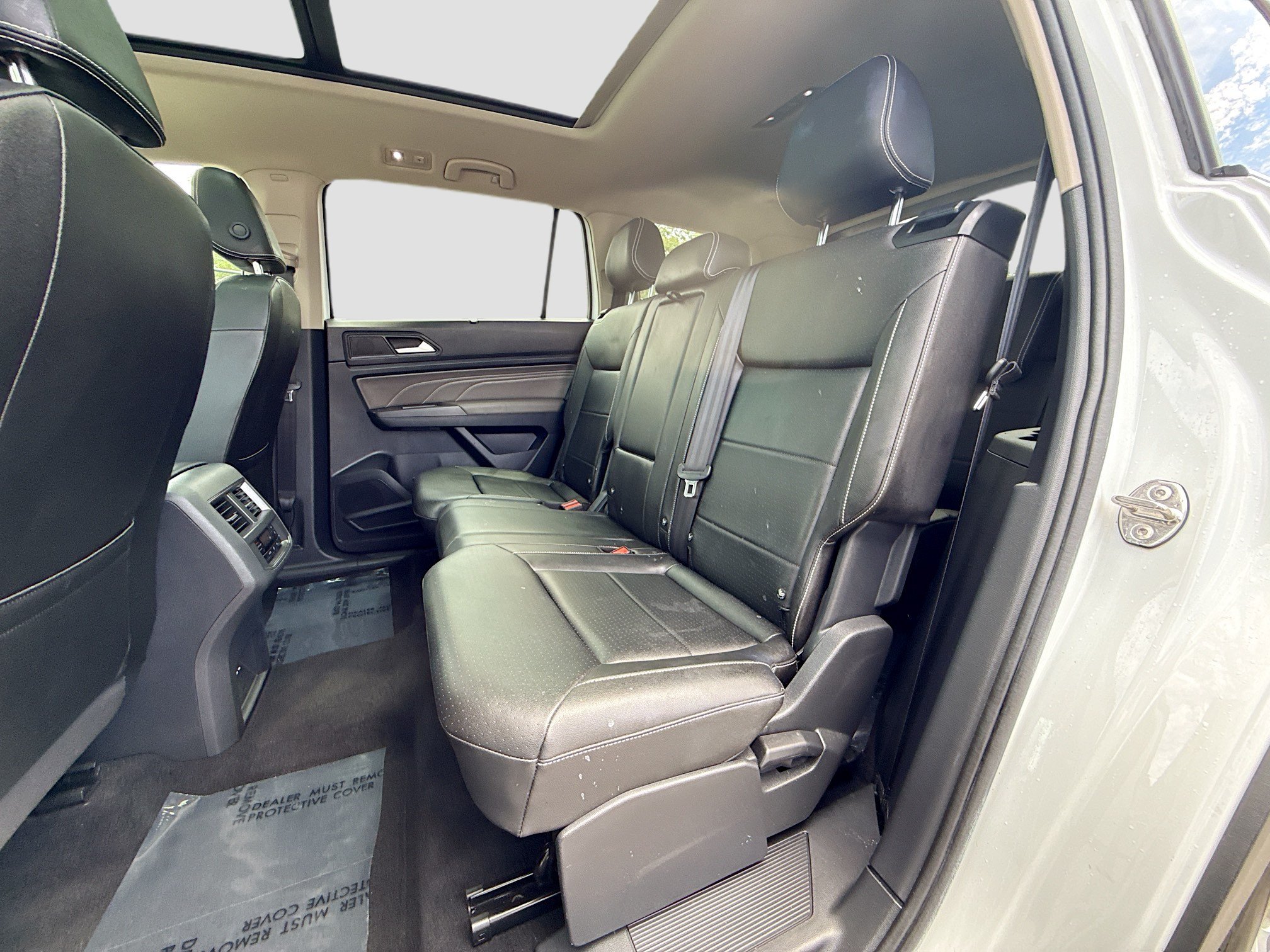 Used 2023 Volkswagen Atlas SE w/ Panoramic Sunroof Package FWD image 22