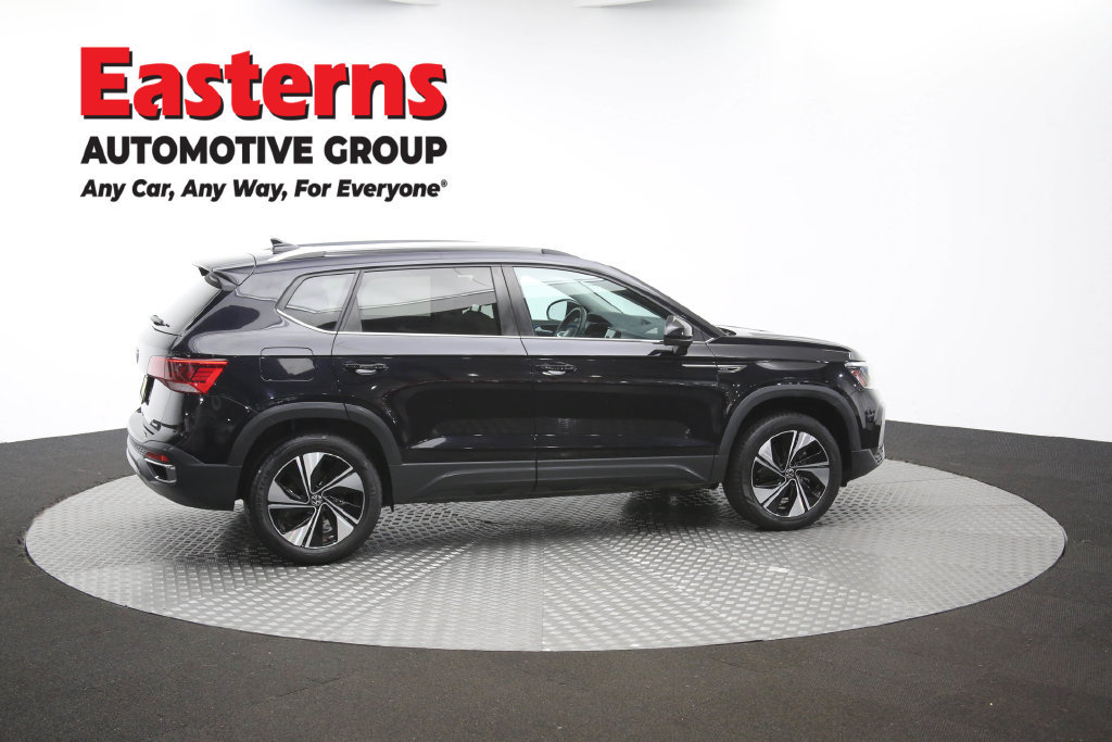 Used 2024 Volkswagen Taos SE AWD/4WD image 42