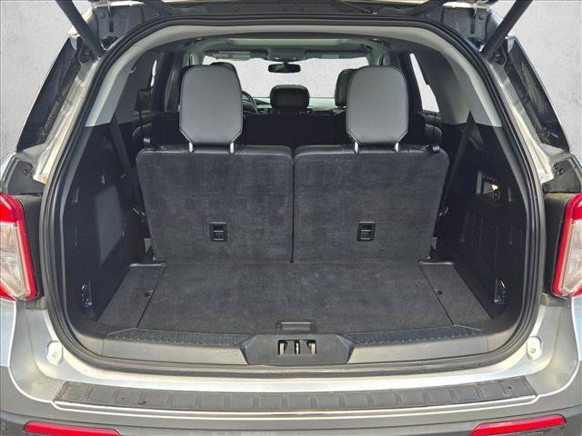Used 2020 Ford Explorer Limited image 7