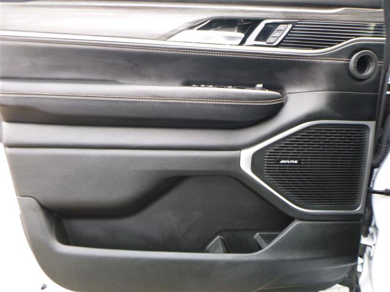 Used 2023 Jeep Wagoneer L Series II AWD/4WD image 24