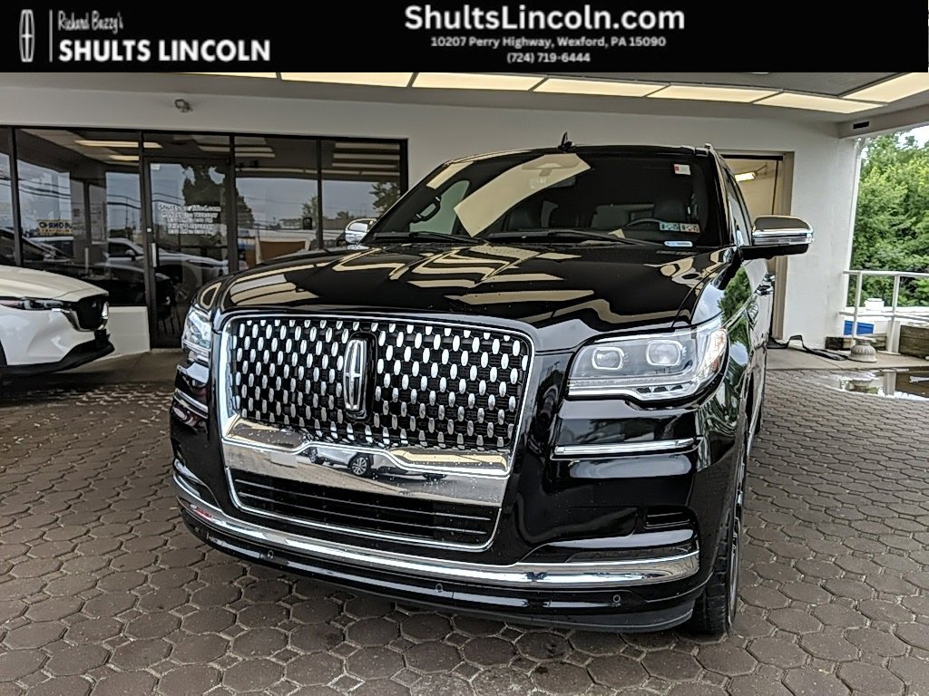 Certified 2022 Lincoln Navigator Black Label