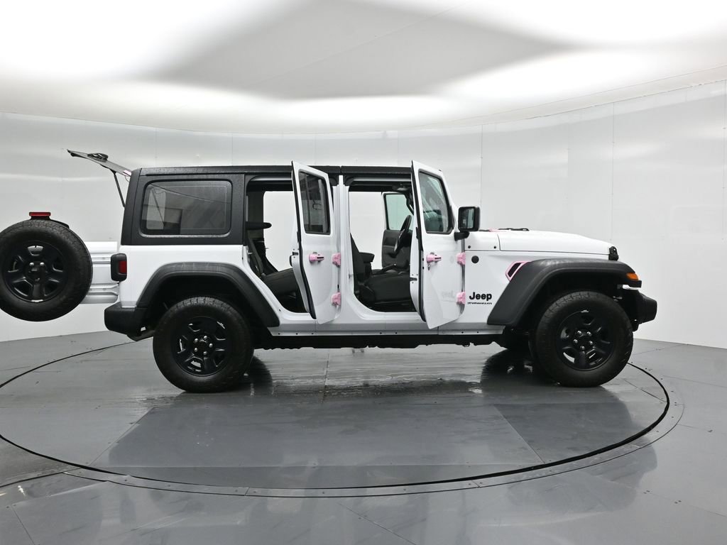 Used 2025 Jeep Wrangler Sport image 5