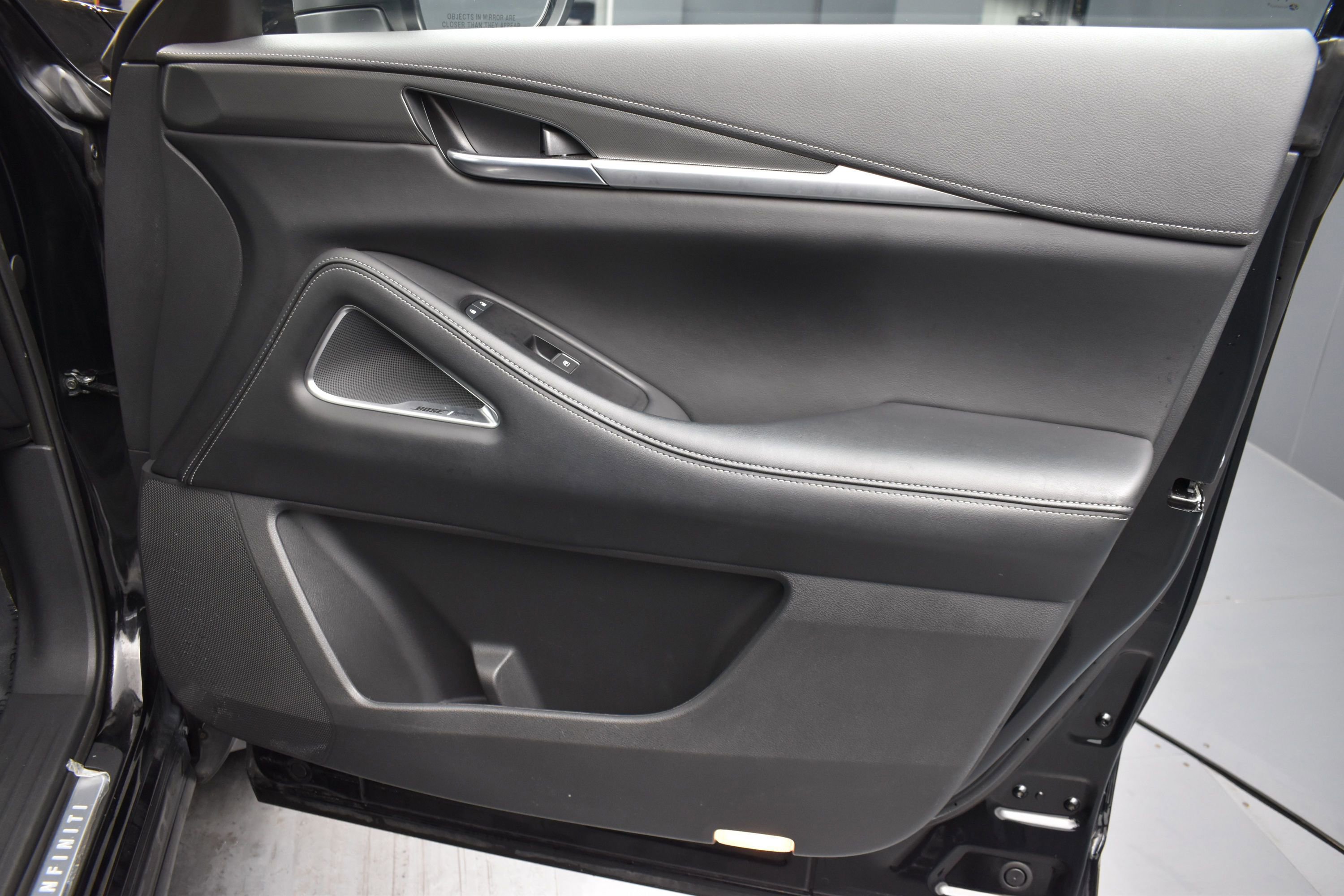Used 2025 INFINITI QX60 Luxe AWD/4WD image 16