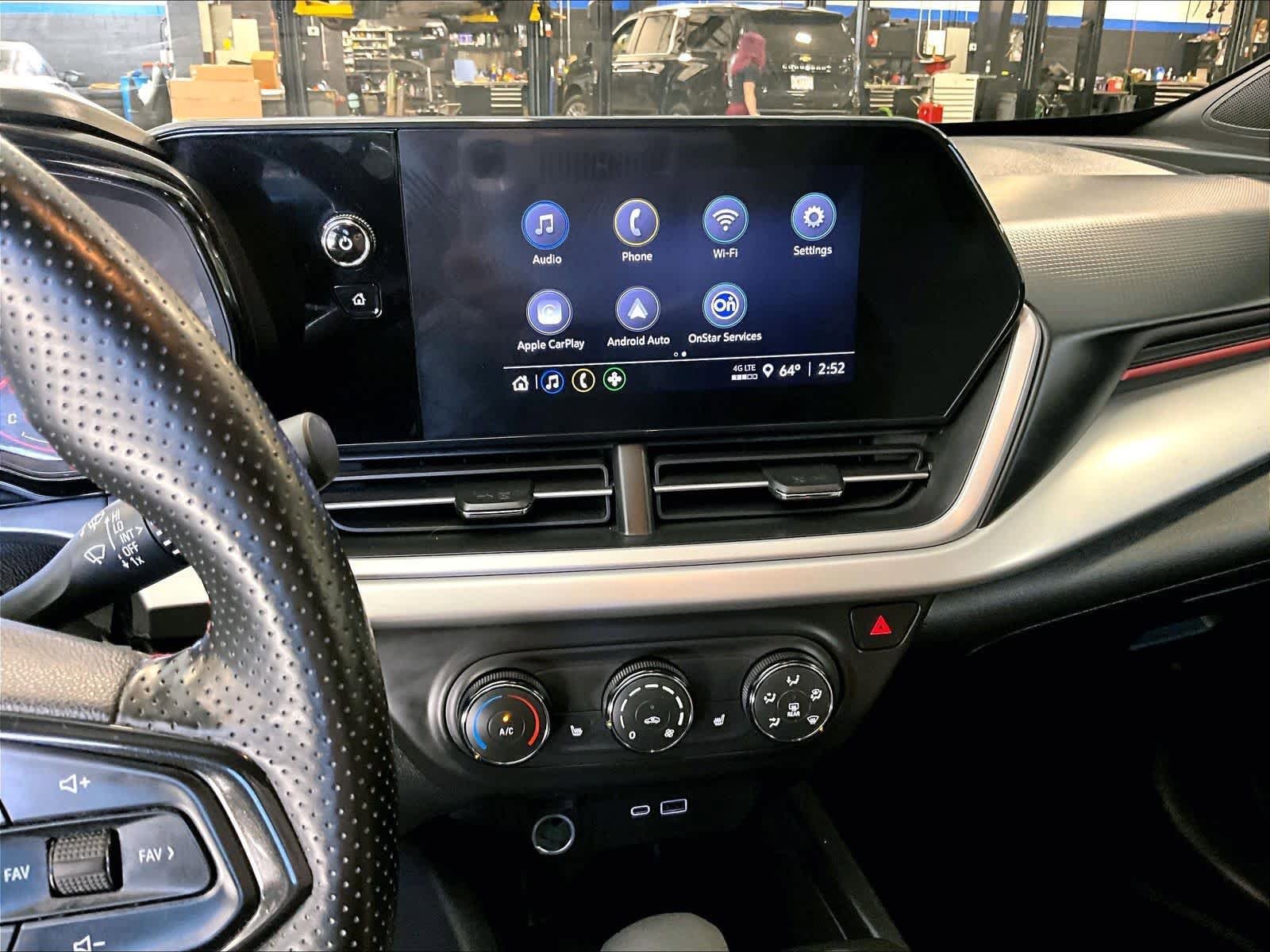 Used 2024 Chevrolet Trax RS FWD image 19