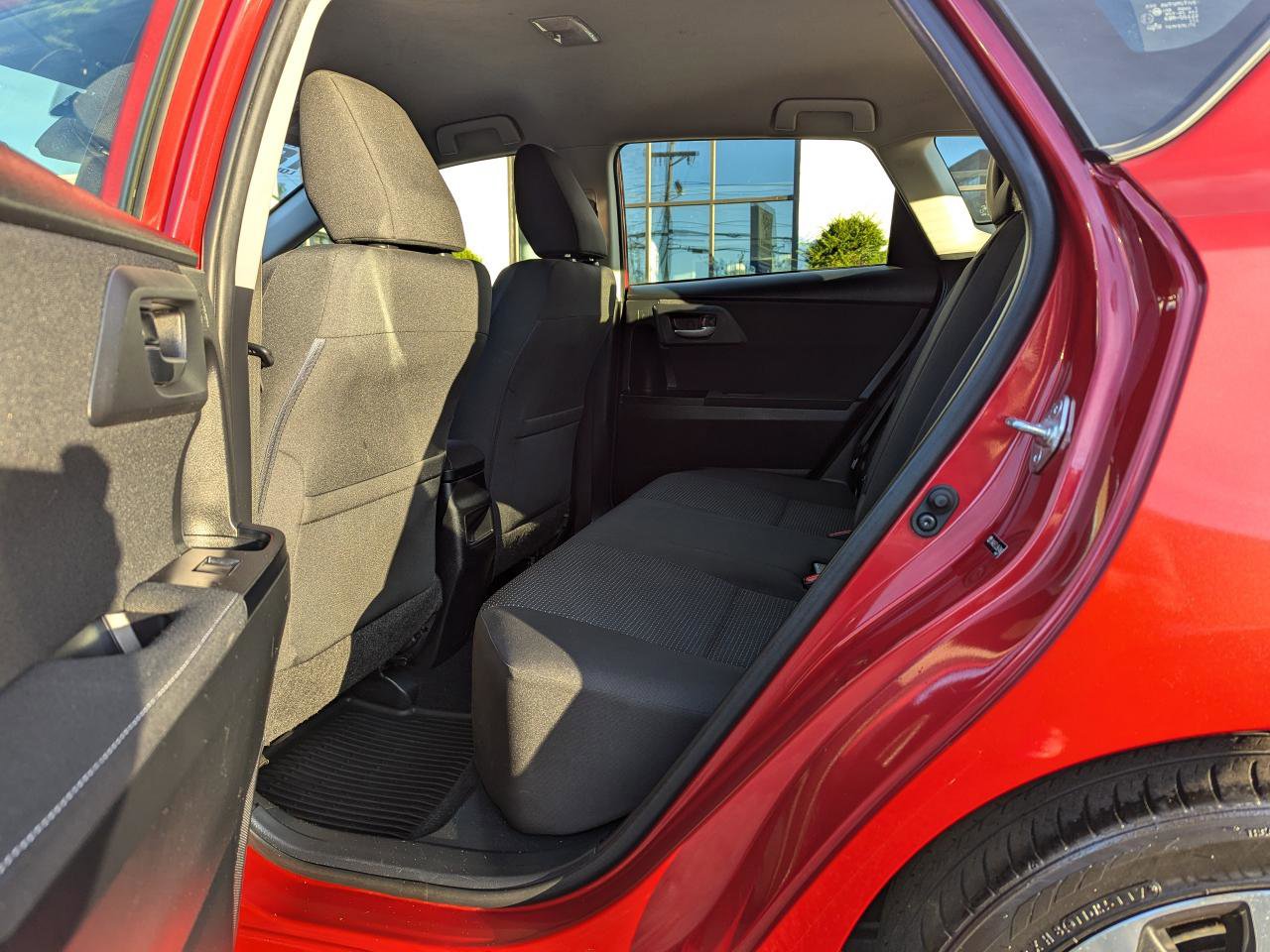 Used 2018 Toyota Corolla iM w/ All-Weather Mat Package FWD image 35