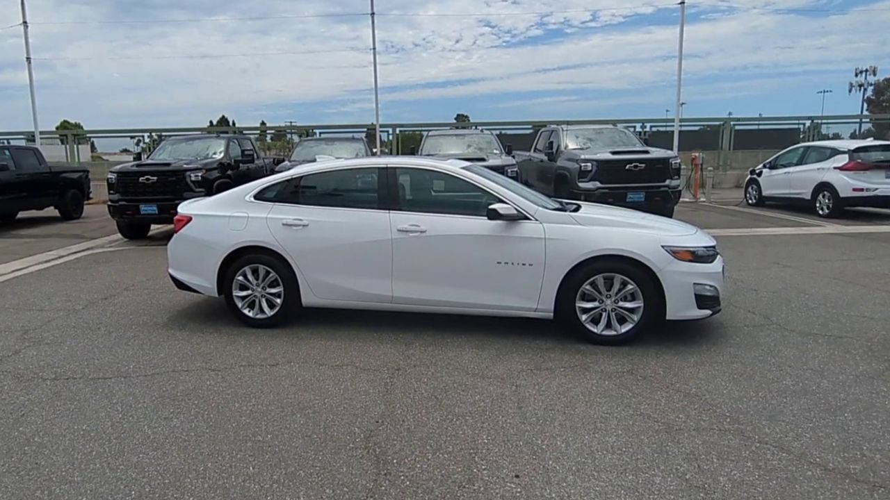 Used 2024 Chevrolet Malibu LT FWD image 9