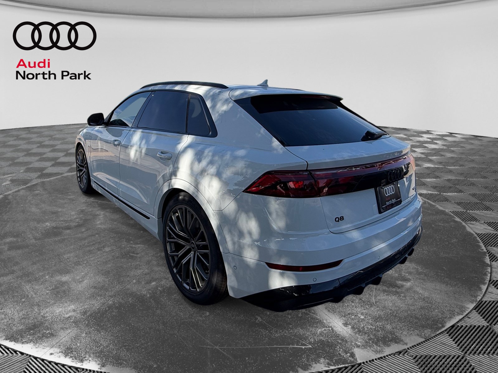 New 2027 Audi Q8 Prestige AWD/4WD image 3