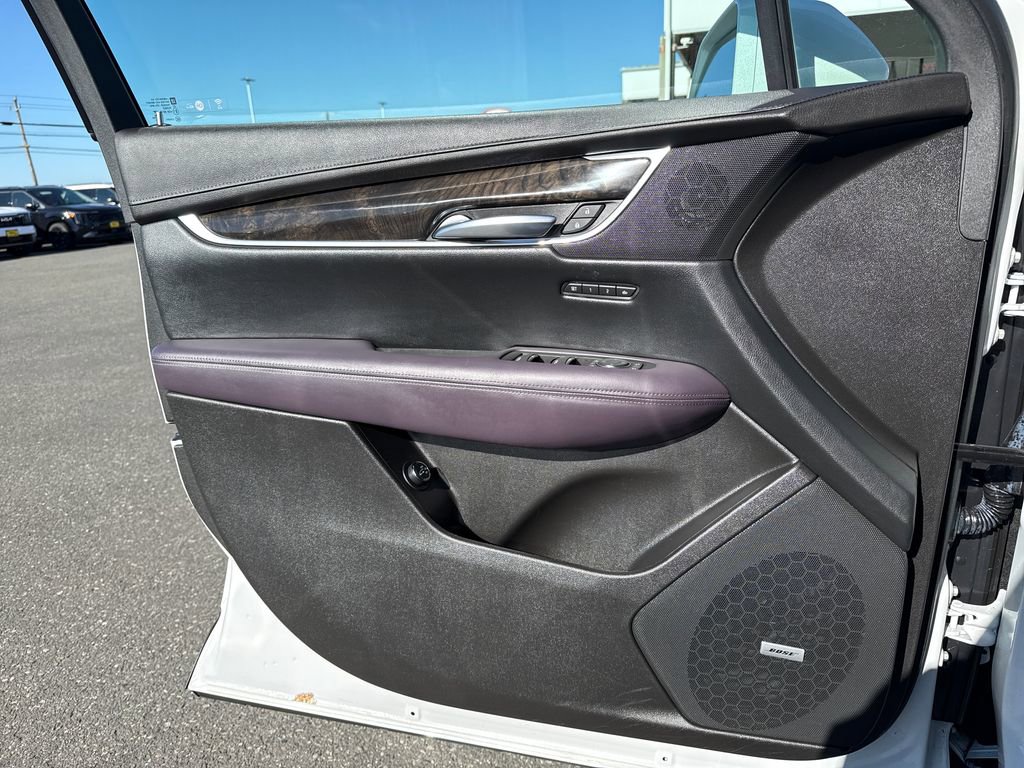 Used 2017 Cadillac XT5 Luxury image 18