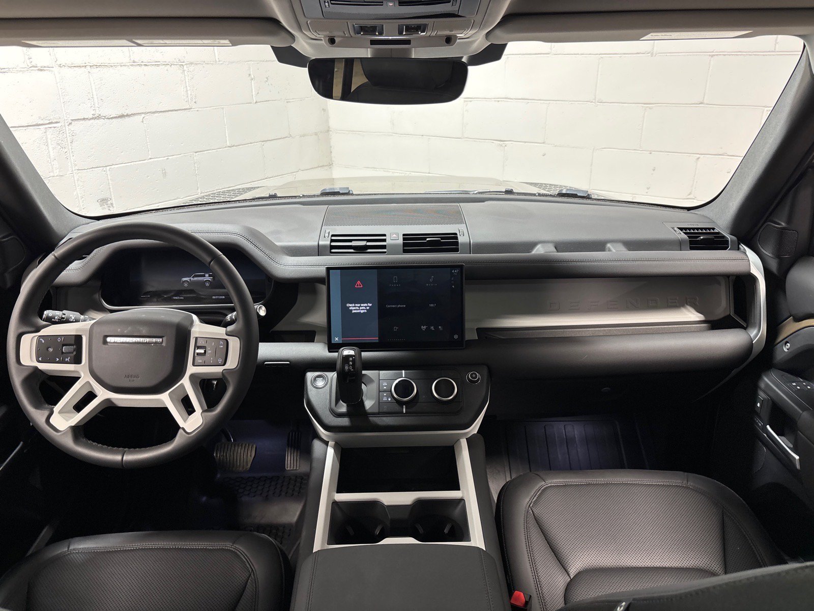 New 2025 Land Rover Defender 110 S AWD/4WD image 35