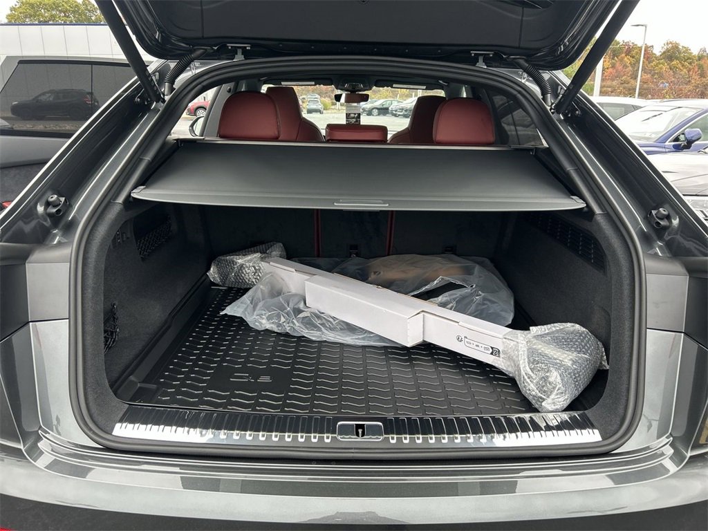 New 2026 Audi SQ8 Premium Plus image 34