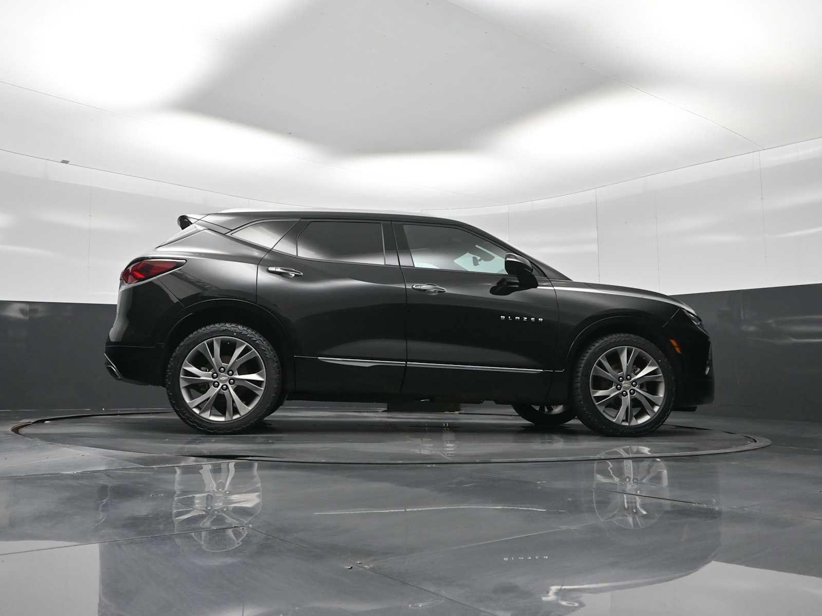 Used 2021 Chevrolet Blazer Premier w/ Driver Confidence II Package AWD/4WD image 34
