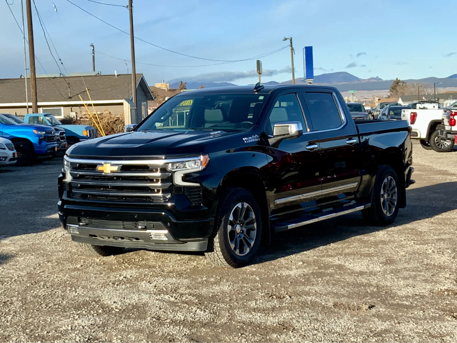 Used 2024 Chevrolet Silverado 1500 High Country w/ Technology Package image 1