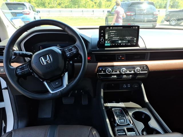 Used 2024 Honda Pilot Elite image 13