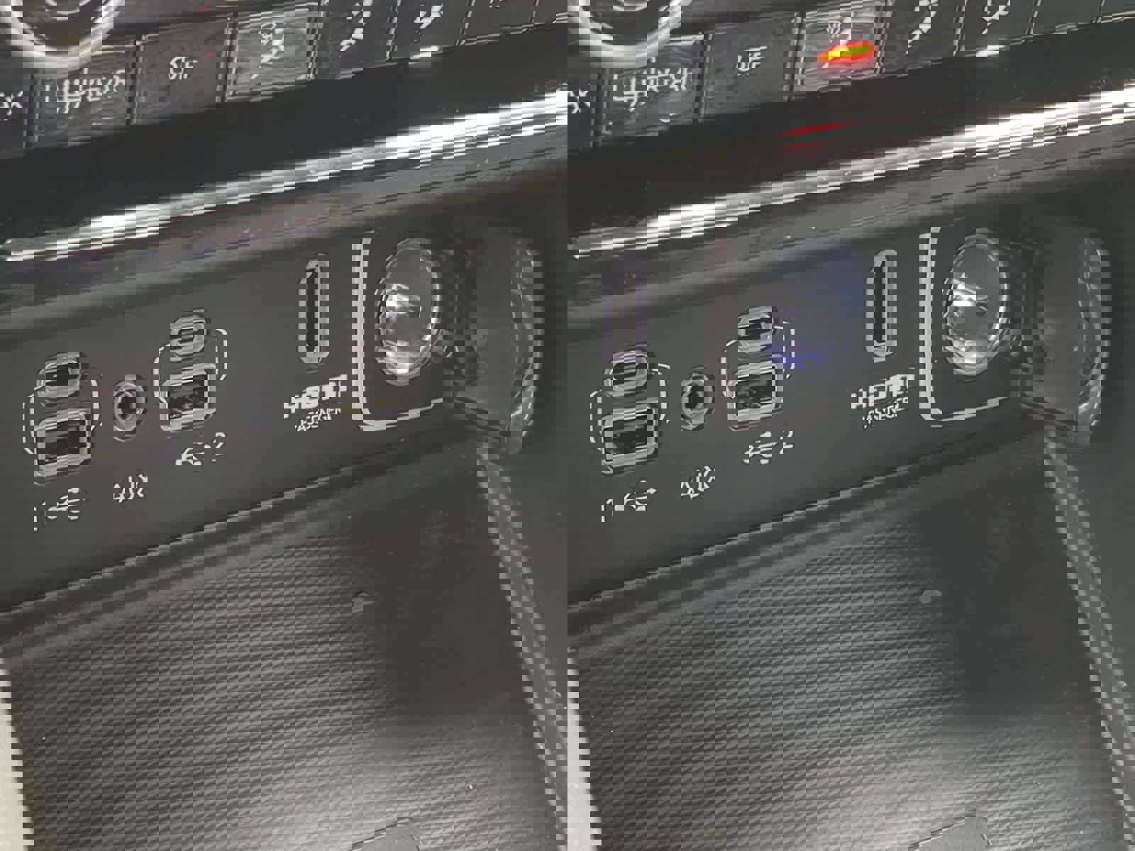 Certified 2024 Jeep Grand Cherokee Summit w/ Adv Protech Group IV image 31