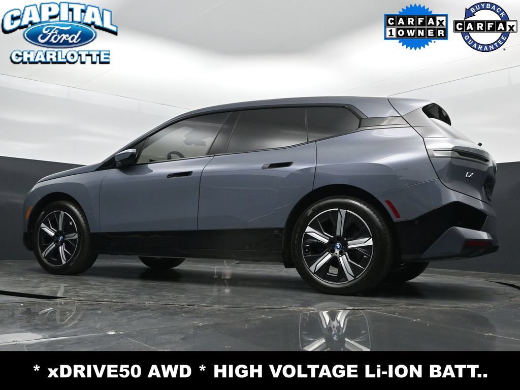 Used 2023 BMW iX xDrive50 w/ Sport Package AWD/4WD image 23
