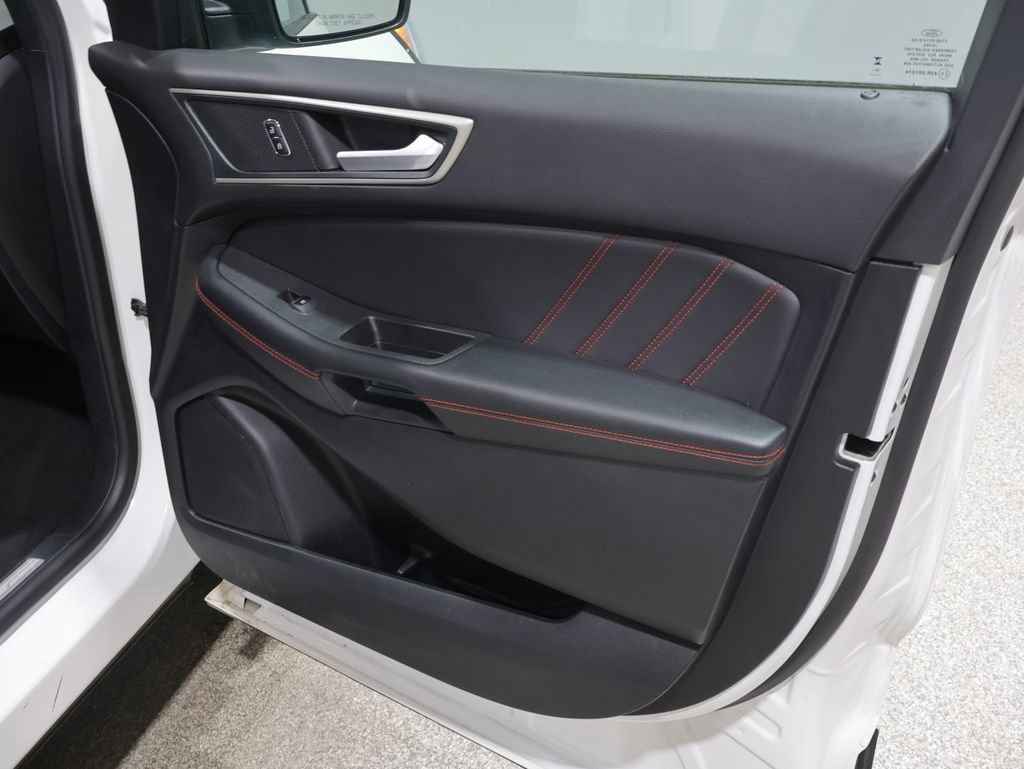 Used 2024 Ford Edge ST-Line AWD/4WD image 25