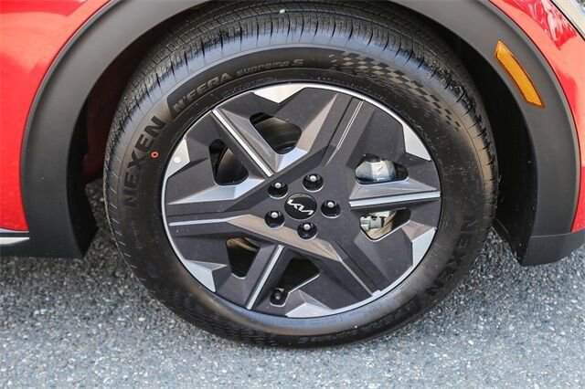 New 2025 Kia EV6 Light AWD/4WD image 11