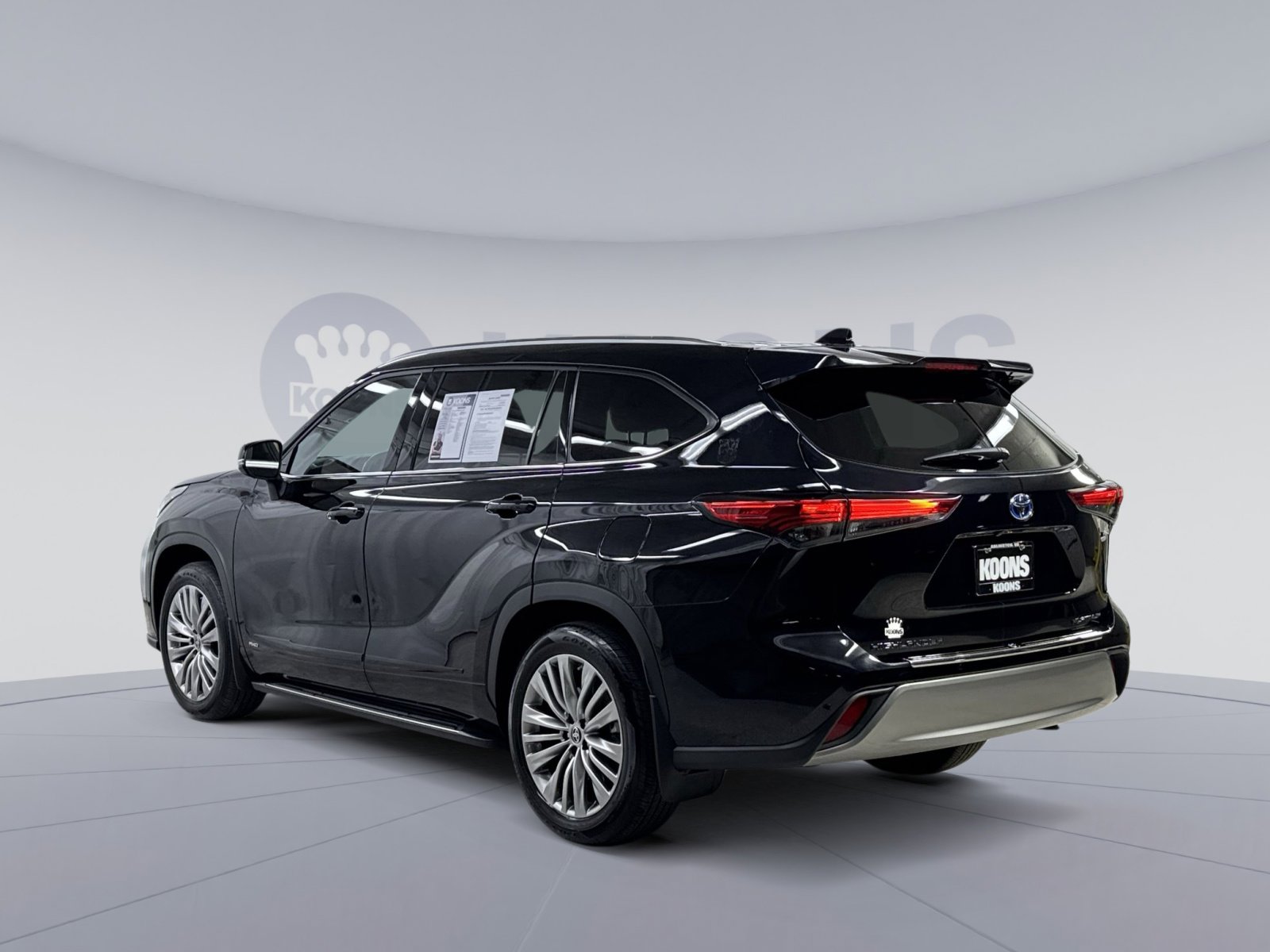 Used 2022 Toyota Highlander Platinum AWD/4WD image 18