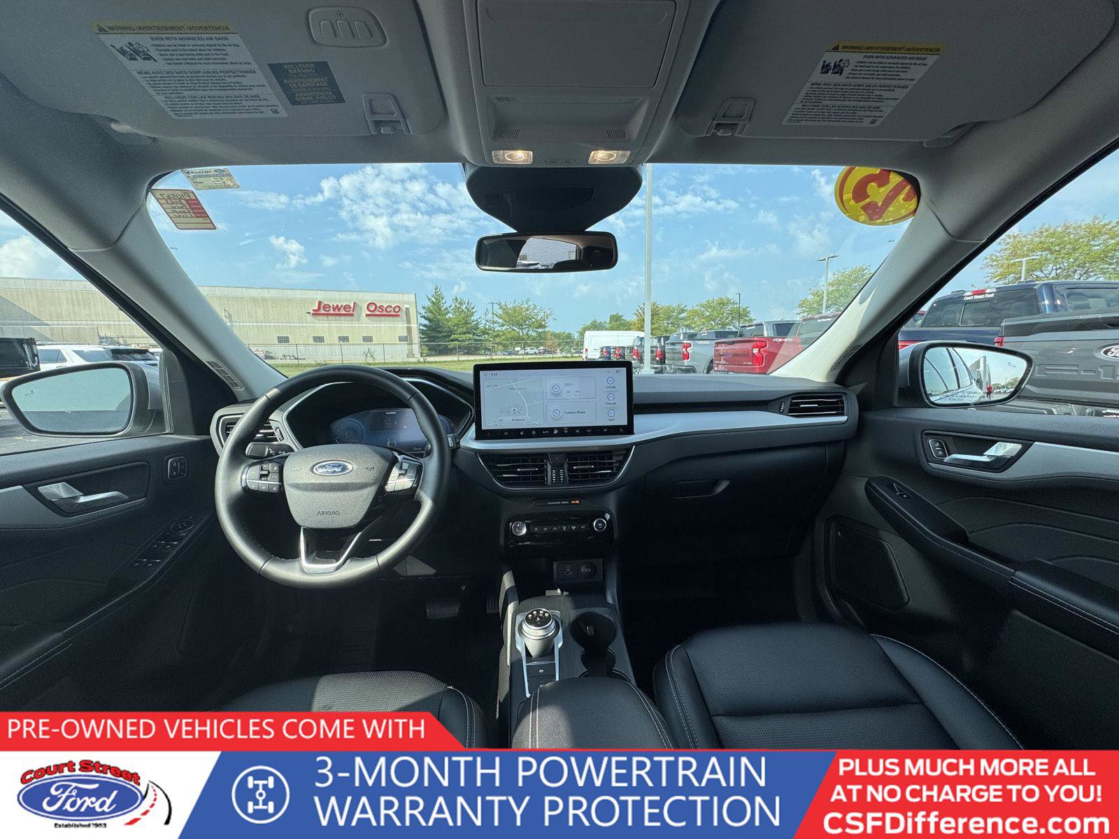 Used 2023 Ford Escape Platinum image 5